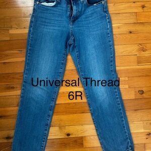 Universal Thread Skinny Jeans in Mid Blue Wash